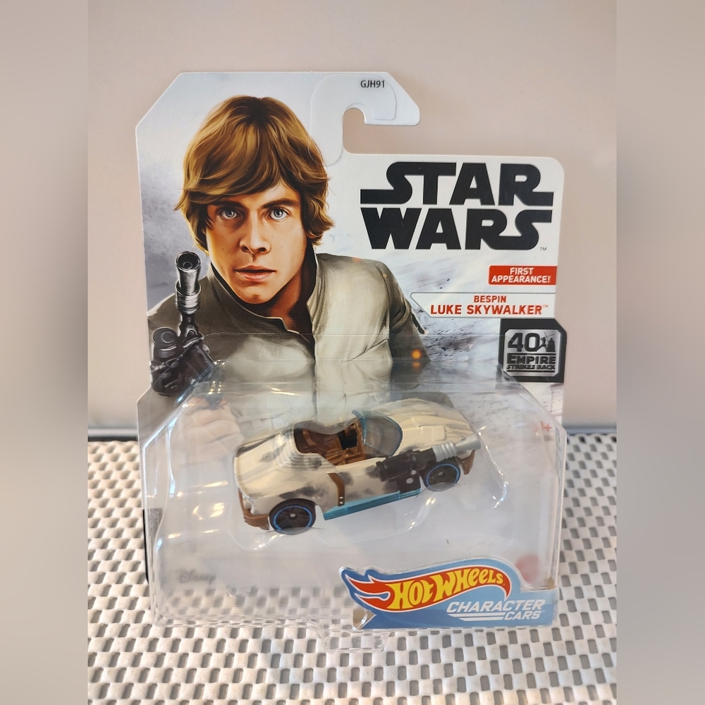 Hot Wheels Character Cars Bespin Luke Skywalker Star Wars Die-Cast NWT Empire